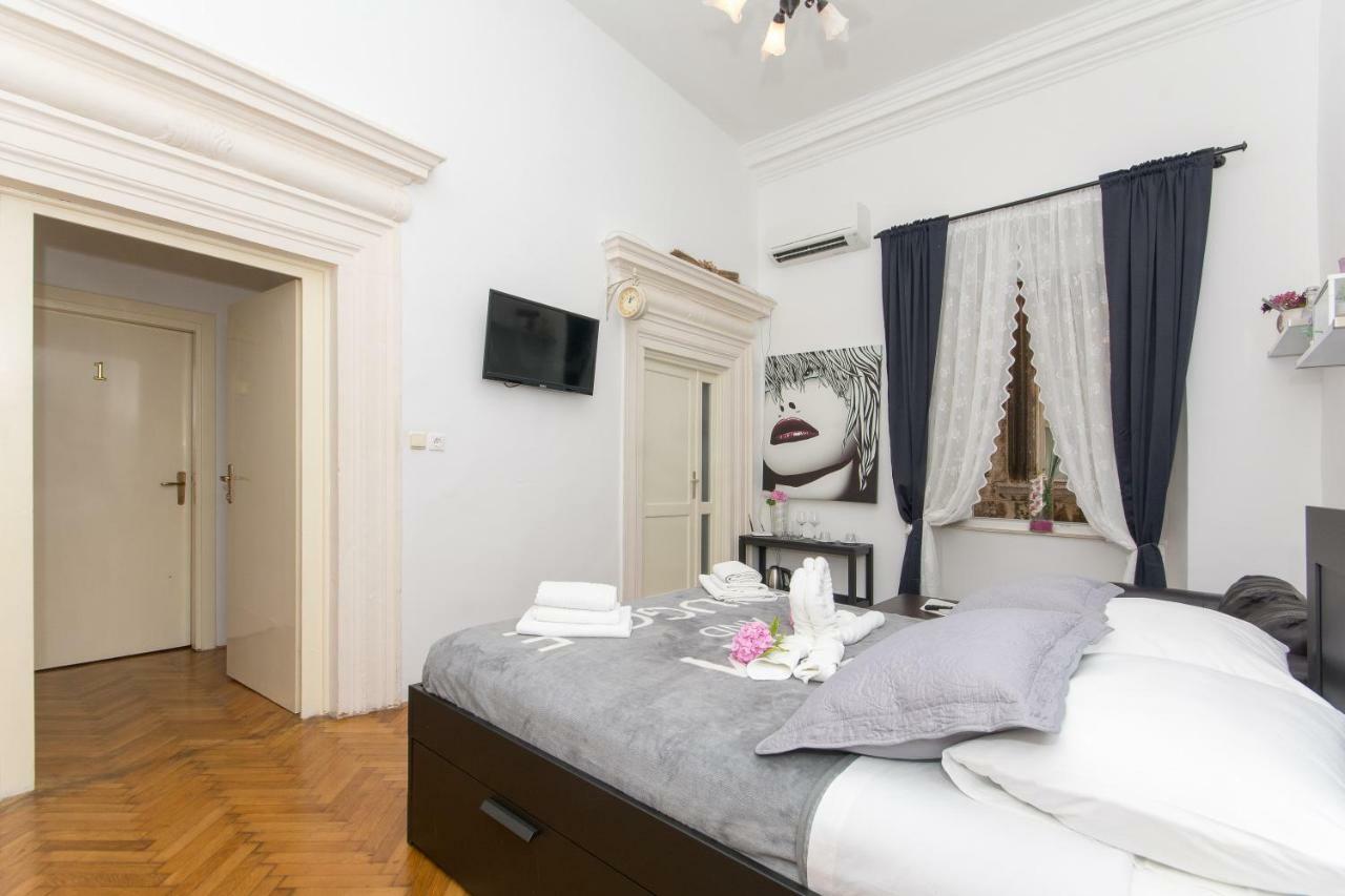Gasthof Mediteran Old Town 3*